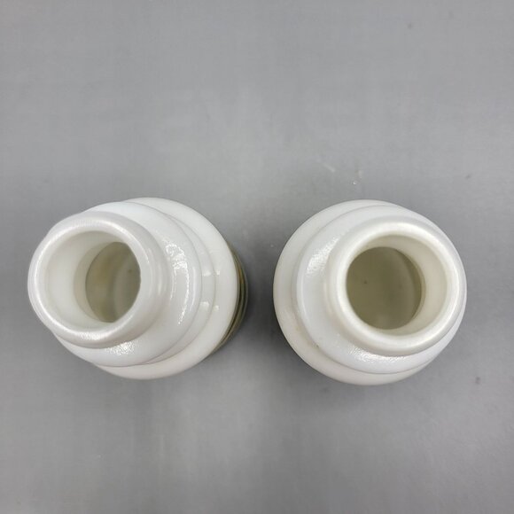 Vintage 1970s Milk Glass Salt & Pepper Shakers Wildflowers Yellow Floral Design - Picture 8 of 9